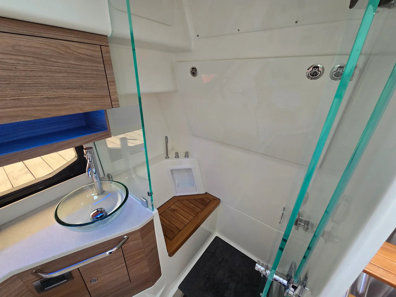 2026 Boston Whaler 365 Conquest 36.0 feet, Clearwater, Florida #35