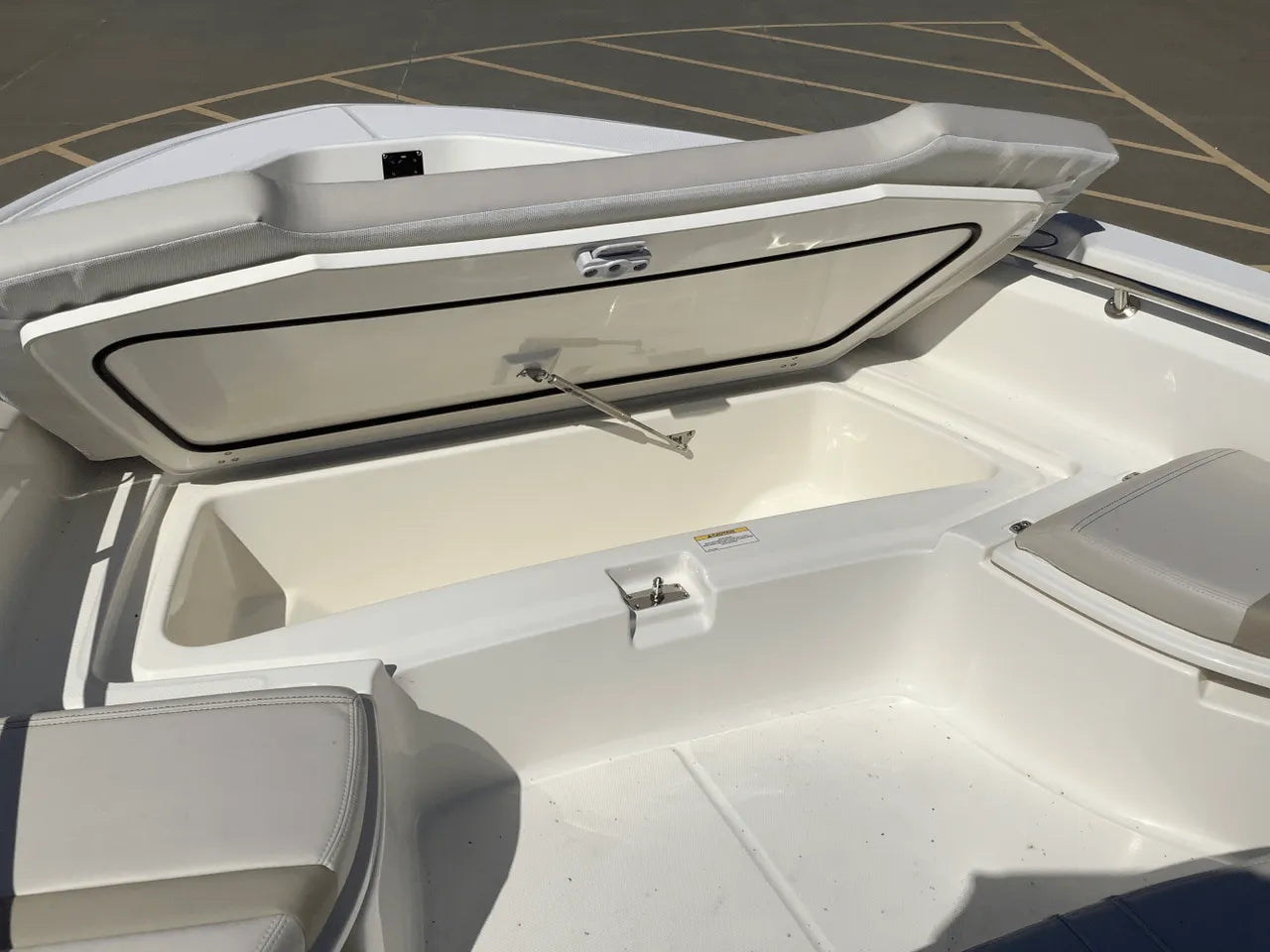 2026 Boston Whaler 250 Dauntless 25.0 feet, Clearwater, Florida #28