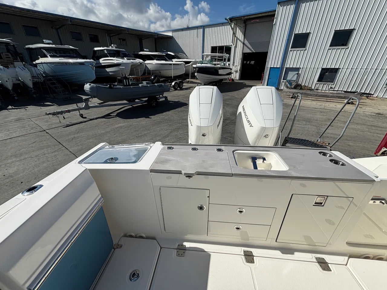 2026 Boston Whaler 330 Vantage 33.0 feet, Clearwater, Florida #7