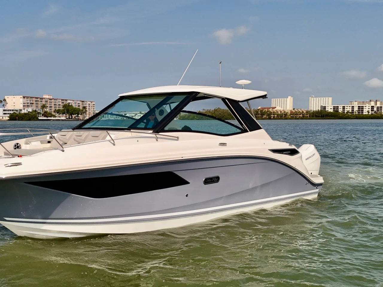 2026 Sea Ray Sundancer 320 Outboard 32.0 feet, Clearwater, Florida #15