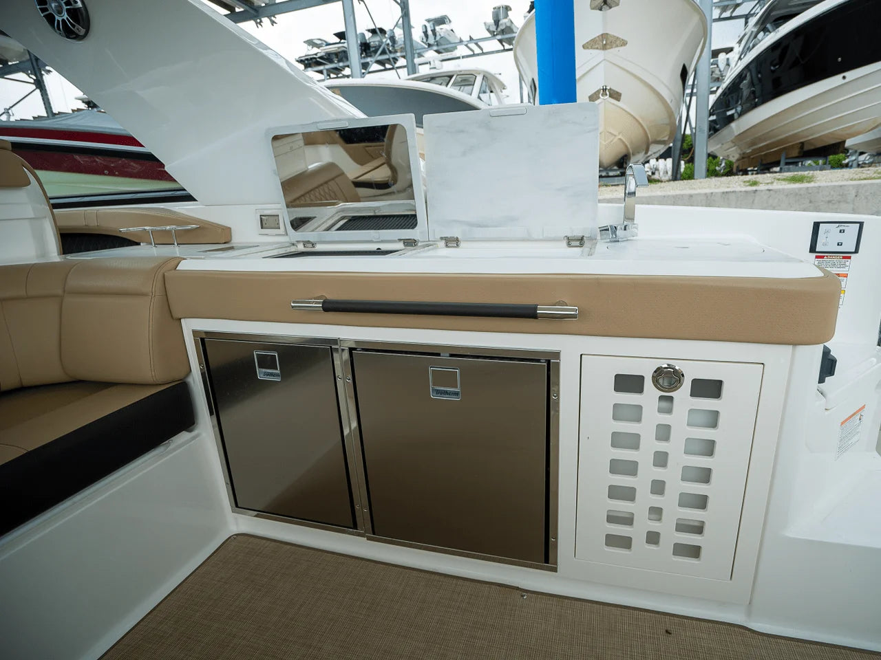 2025 Sea Ray SLX 400 Outboard 40.0 feet, Clearwater, Florida #12