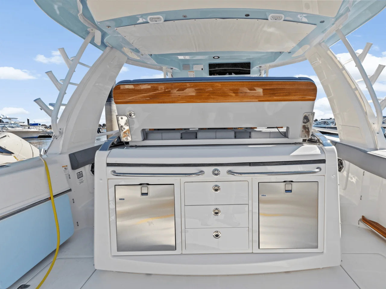 2026 Boston Whaler 420 Outrage 42.0 feet, Clearwater, Florida #18