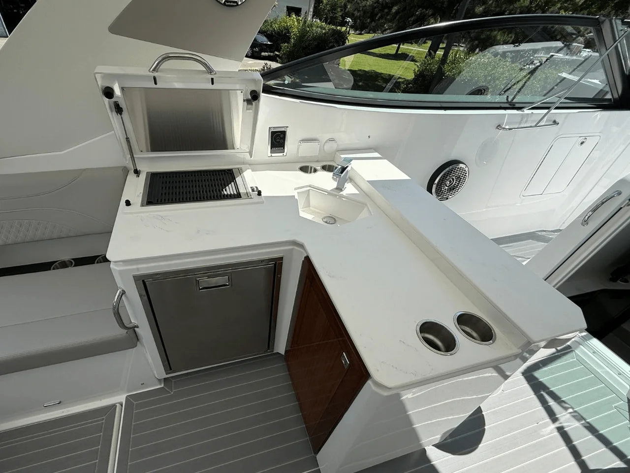 2026 Cruisers Yachts 38 GLS 37.0 feet, Clearwater, Florida #23