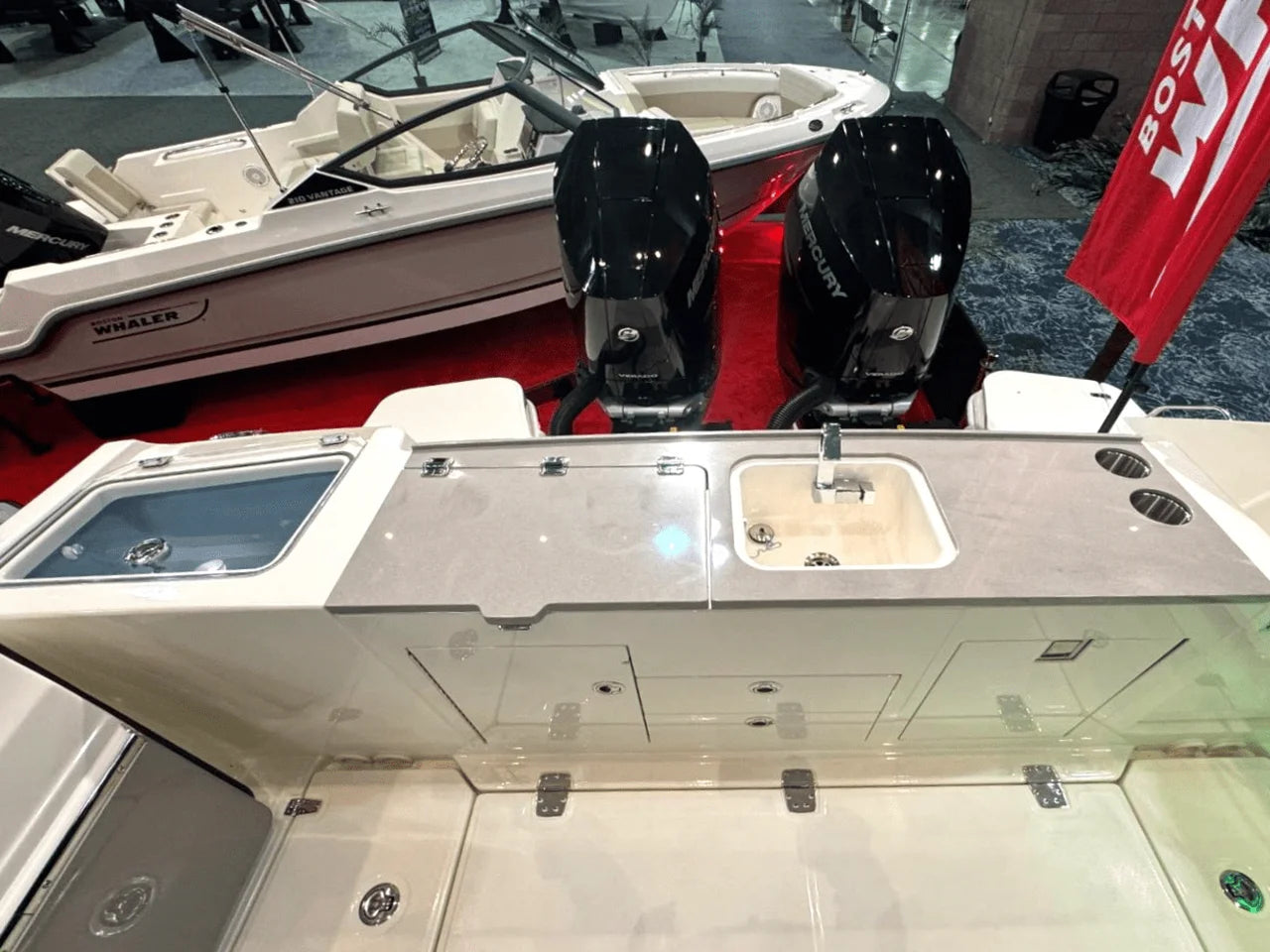 2025 Boston Whaler 330 Vantage 33.0 feet, Clearwater, Florida #7