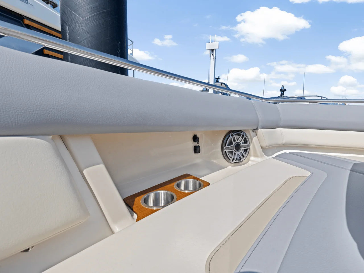 2025 Boston Whaler 380 Realm 38.0 feet, Clearwater, Florida #48