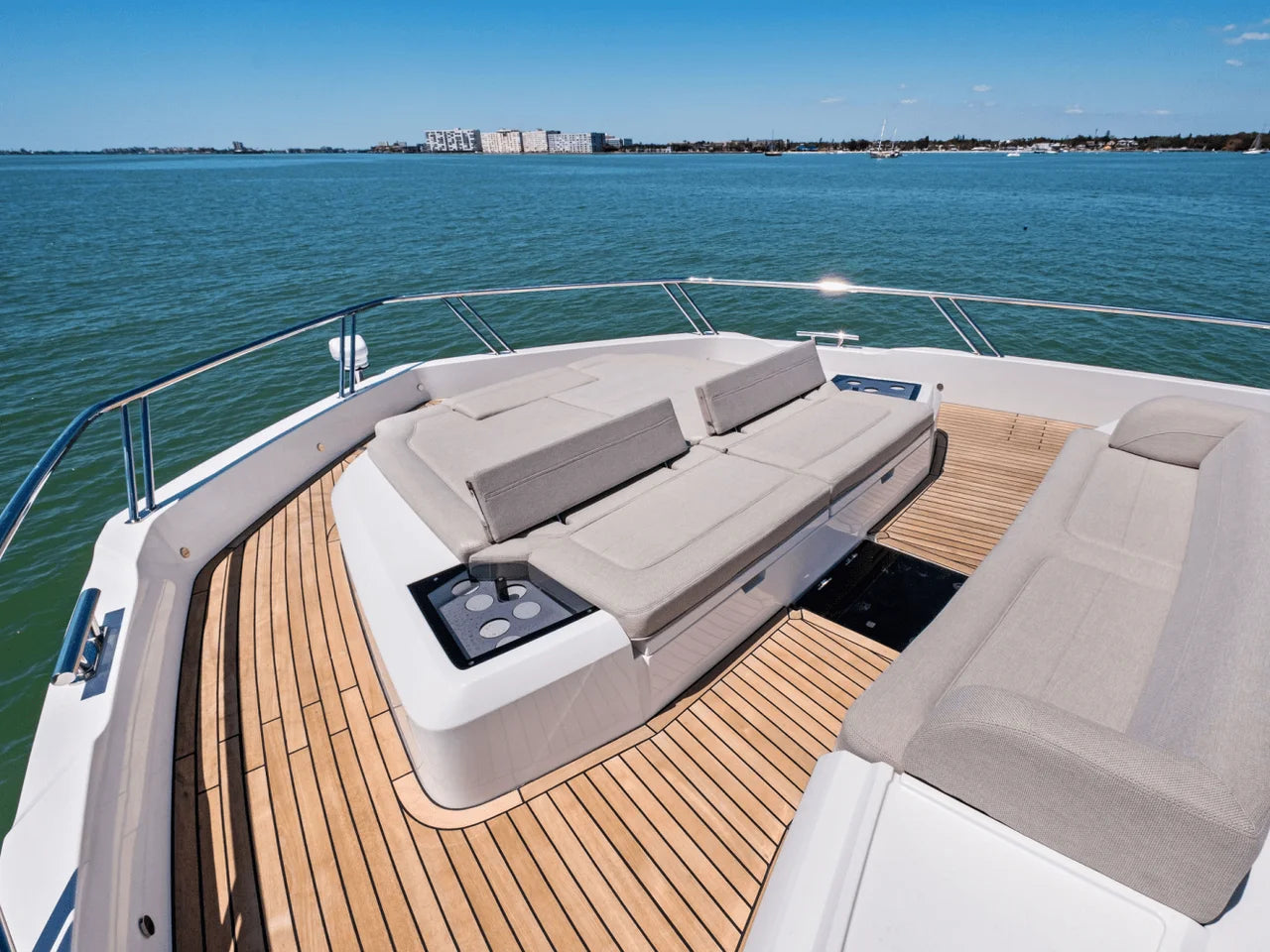 2025 Galeon 560 FLY 56.0 feet, Clearwater, Florida #84