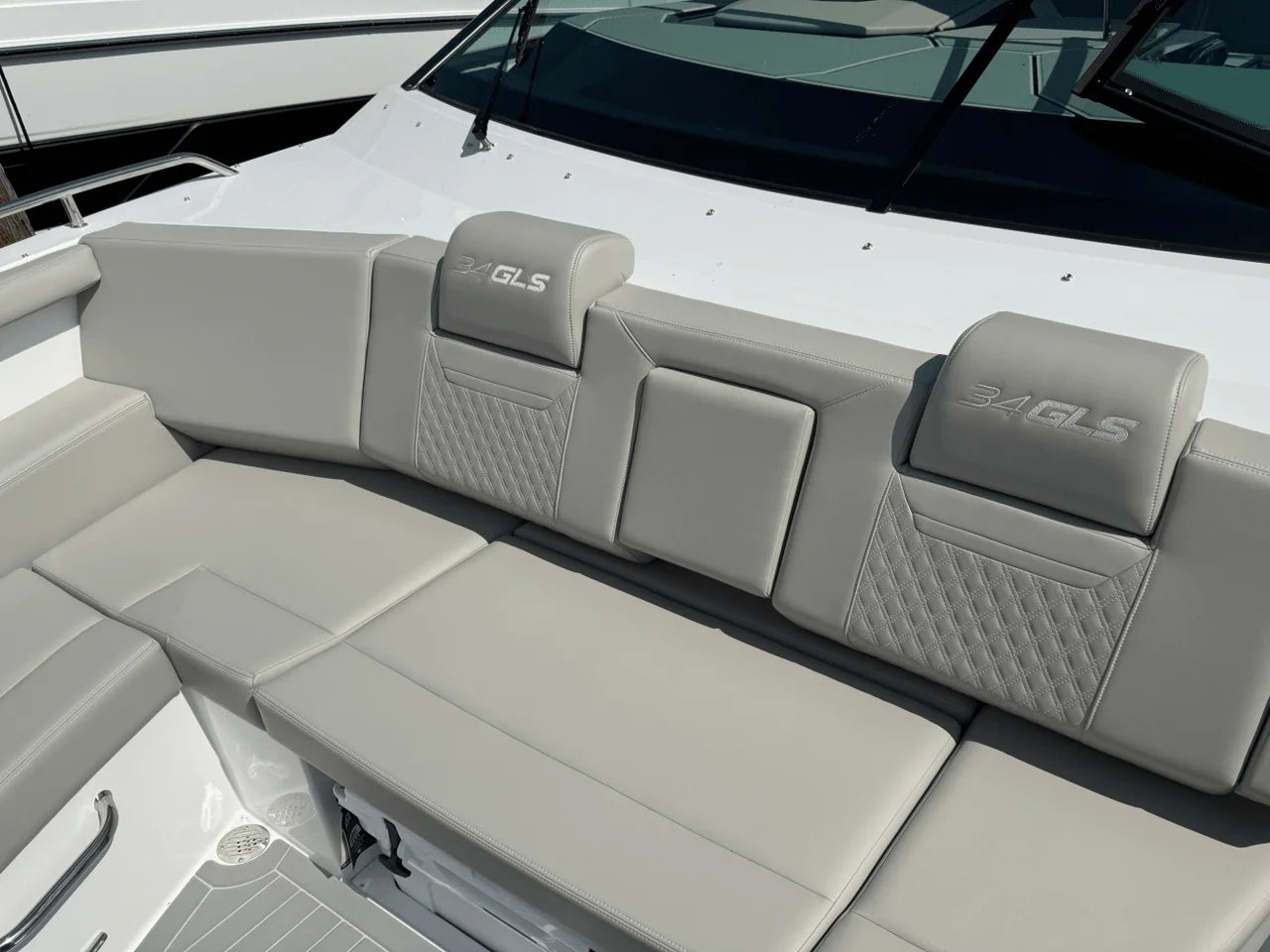 2026 Cruisers Yachts 34 GLS Outboard 34.0 feet, Clearwater, Florida #31