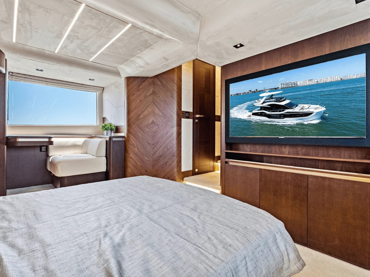 2025 Galeon 560 FLY 56.0 feet, Clearwater, Florida #73
