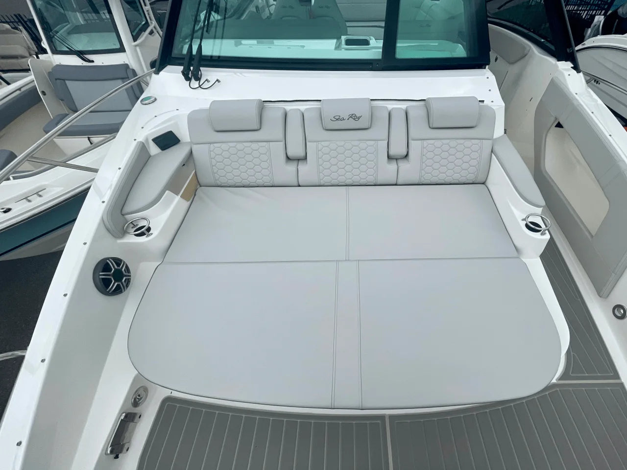 2026 Sea Ray Sundancer 320 Outboard 32.0 feet, Clearwater, Florida #28