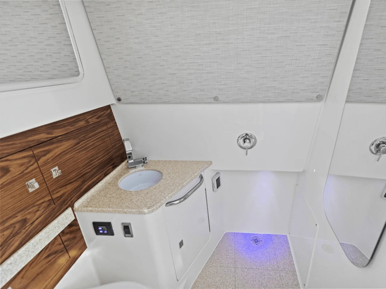 2026 Boston Whaler 420 Outrage 42.0 feet, Clearwater, Florida #46