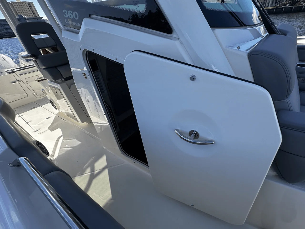 2026 Boston Whaler 360 Outrage 36.0 feet, Clearwater, Florida #43