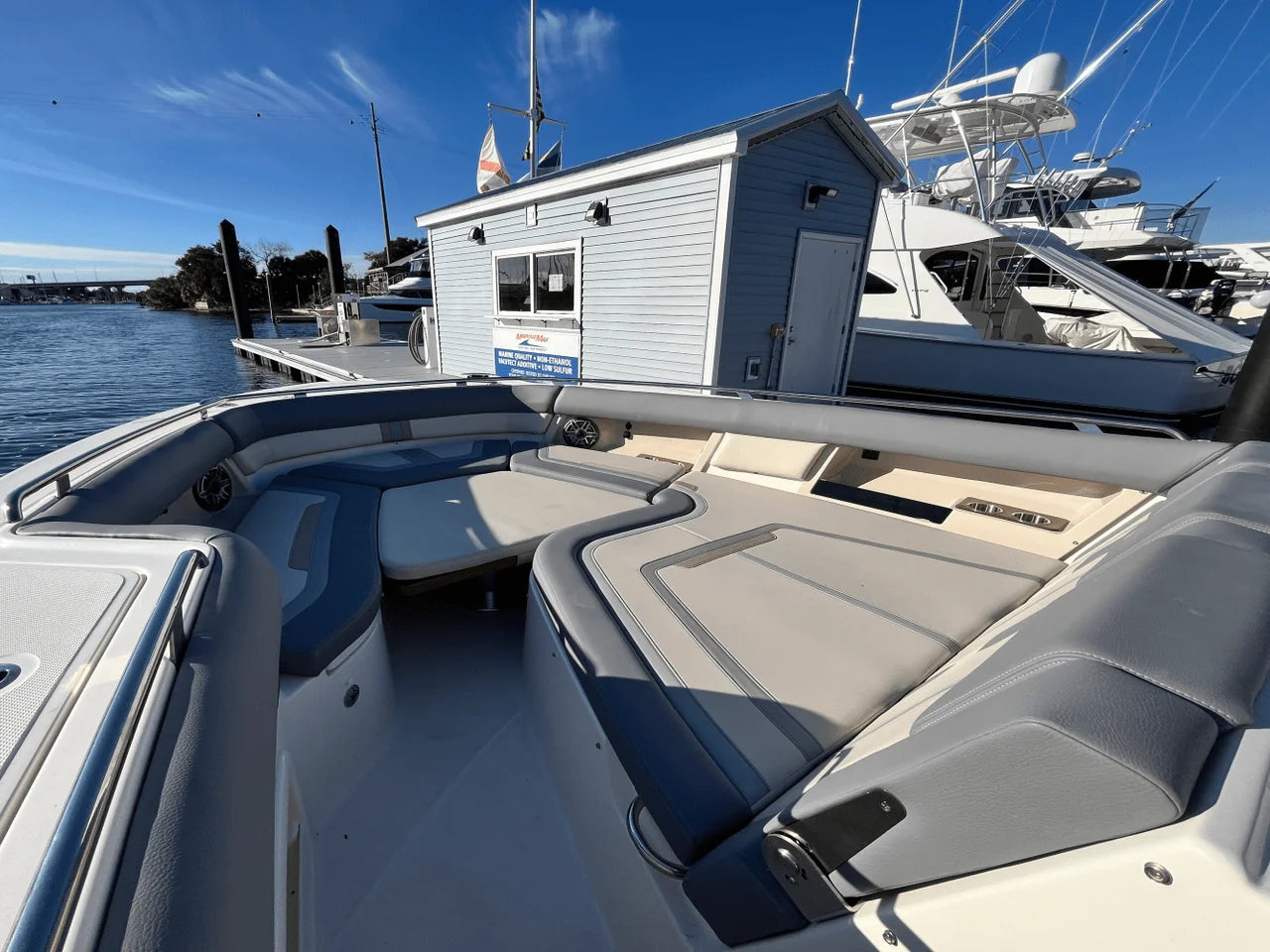 2025 Boston Whaler 380 Realm 38.0 feet, Clearwater, Florida #36