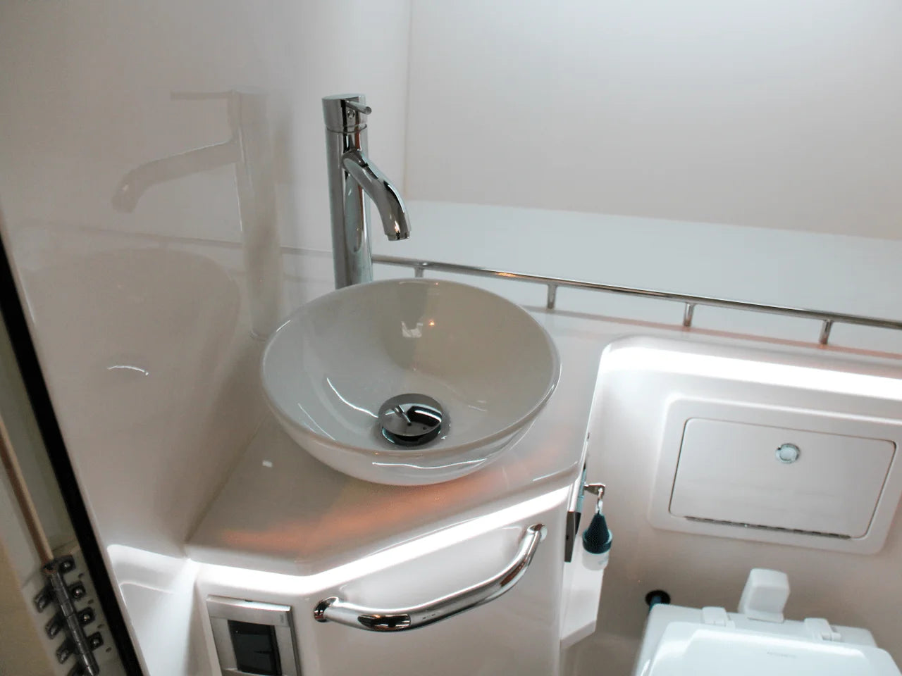2025 Boston Whaler 380 Realm 38.0 feet, Clearwater, Florida #54