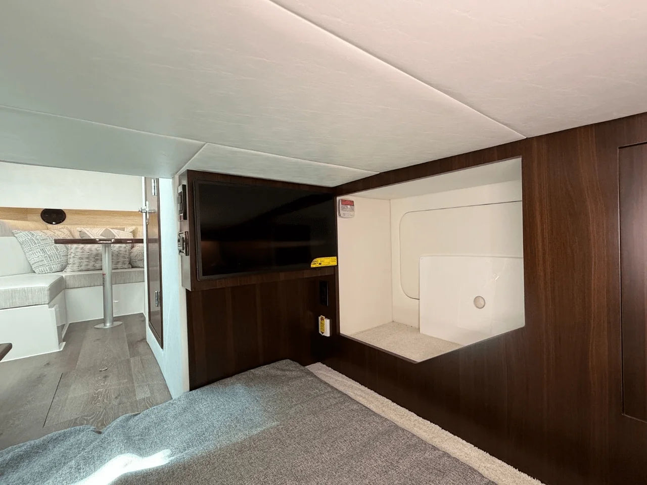 2026 Cruisers Yachts 38 GLS 37.0 feet, Clearwater, Florida #54