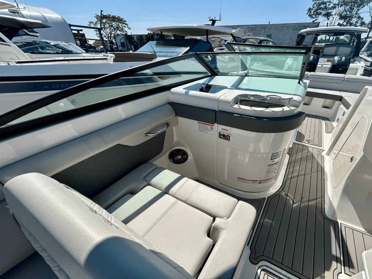 2026 Sea Ray SDX 290 Outboard 29.0 feet, Clearwater, Florida #17