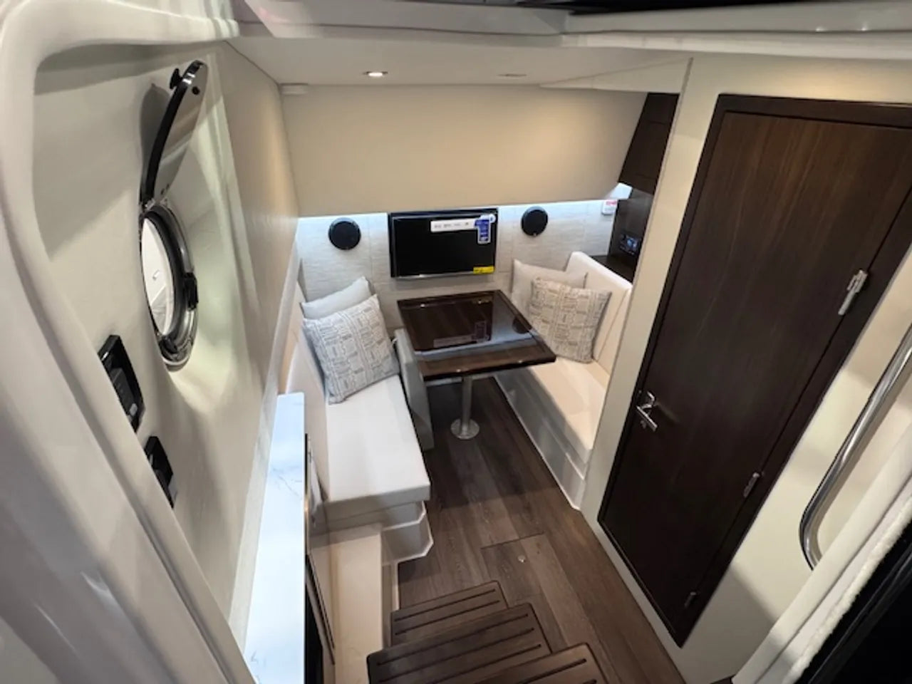 2026 Cruisers Yachts 34 GLS Outboard 34.0 feet, Clearwater, Florida #33
