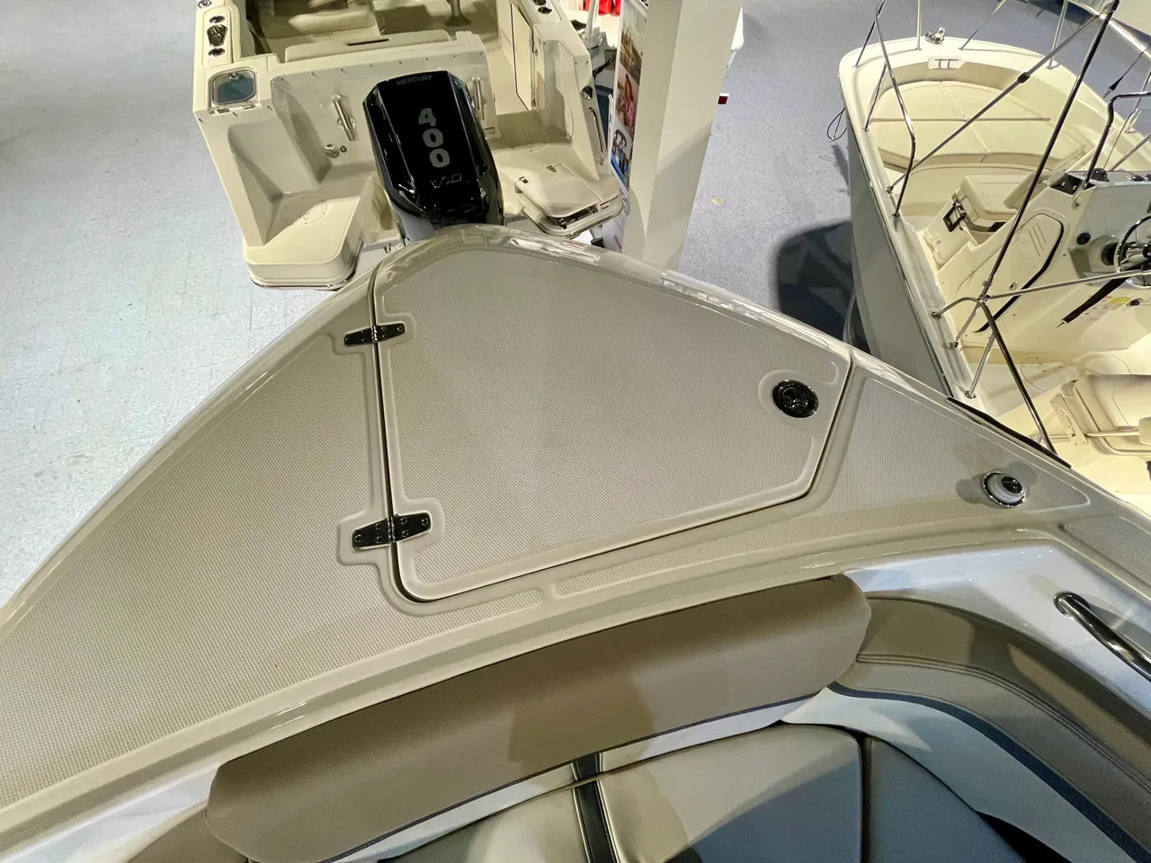 2026 Boston Whaler 330 Vantage 33.0 feet, Clearwater, Florida #20