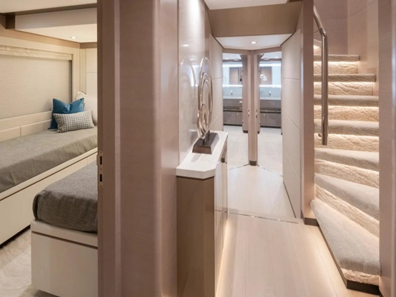 2027 Ocean Alexander 27R 93.0 feet, Clearwater, Florida #52