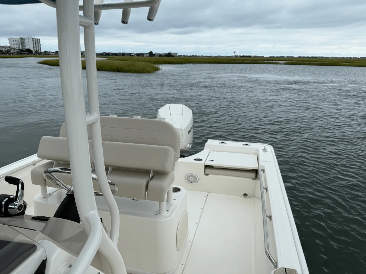 2025 Boston Whaler 210 Montauk 21.0 feet, Clearwater, Florida #11
