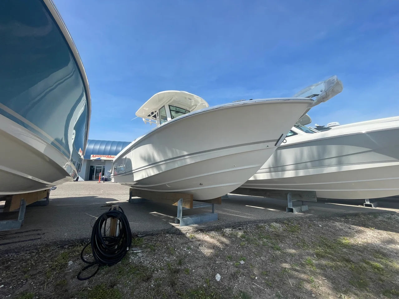2026 Boston Whaler 250 Outrage 25.0 feet, Clearwater, Florida #2