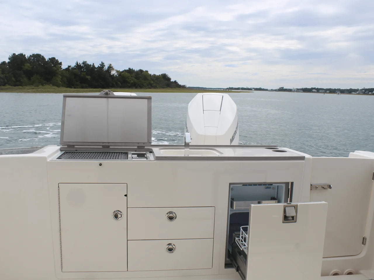 2026 Boston Whaler 330 Vantage 33.0 feet, Clearwater, Florida #20