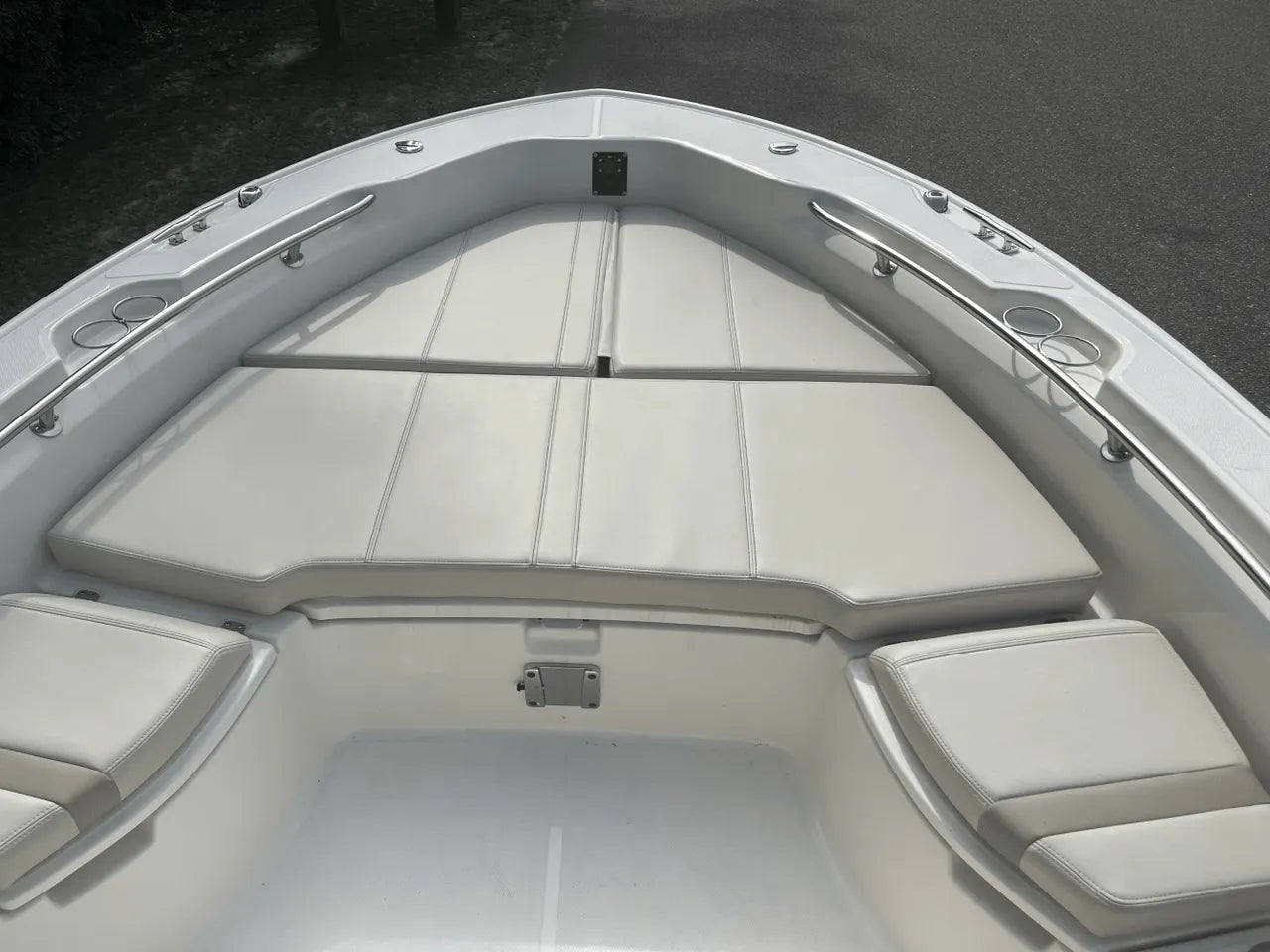 2025 Boston Whaler 250 Dauntless 25.0 feet, Clearwater, Florida #10
