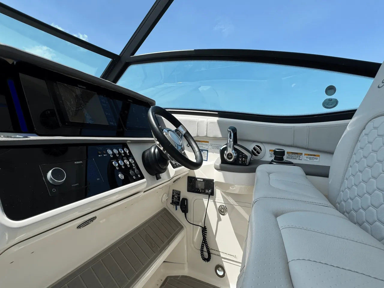 2025 Sea Ray Sundancer 320 Outboard 32.0 feet, Clearwater, Florida #21