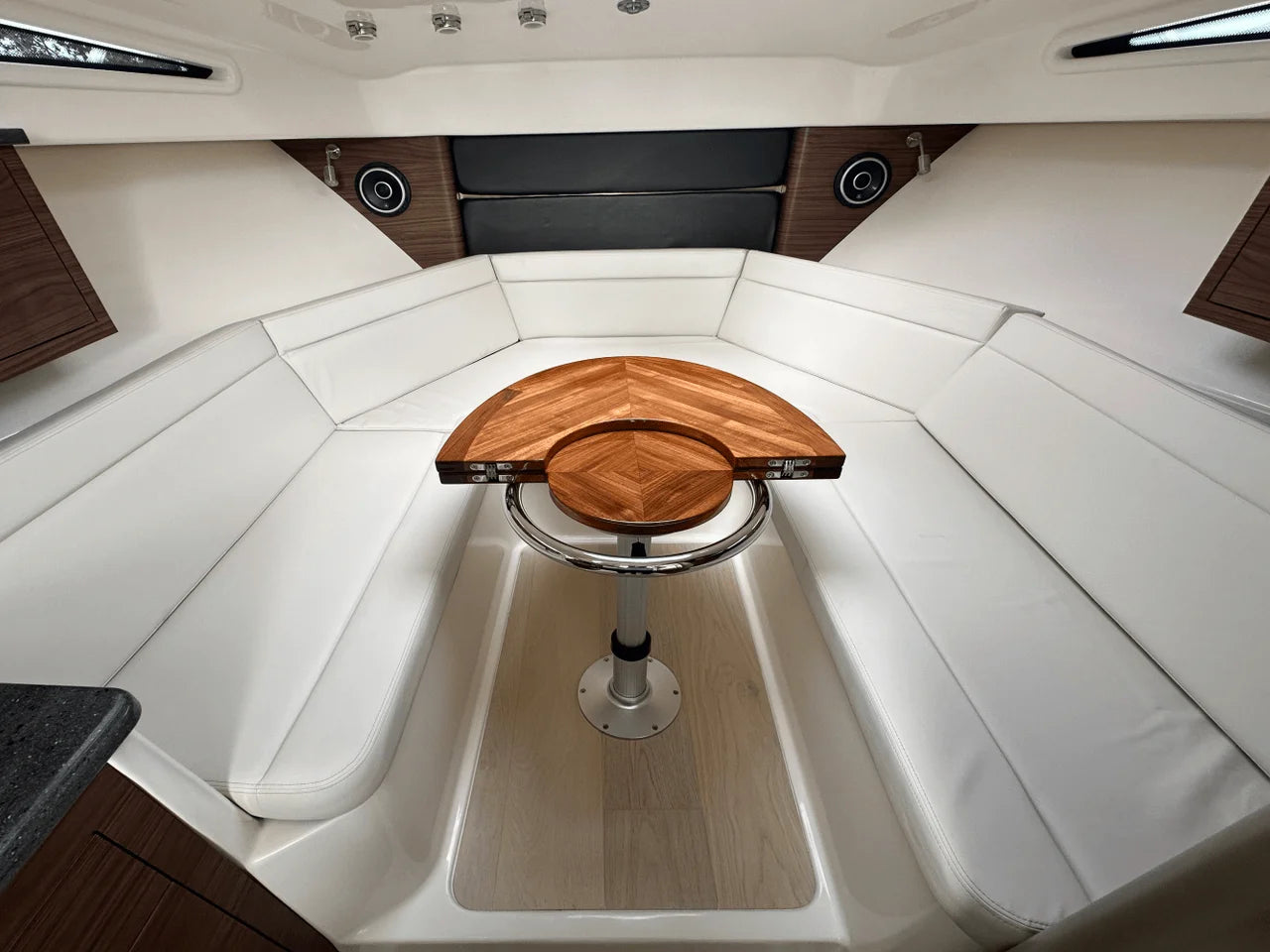2026 Boston Whaler 325 Conquest 32.0 feet, Clearwater, Florida #44