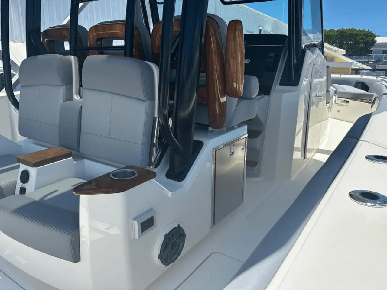 2025 Boston Whaler 360 Outrage 36.0 feet, Clearwater, Florida #27