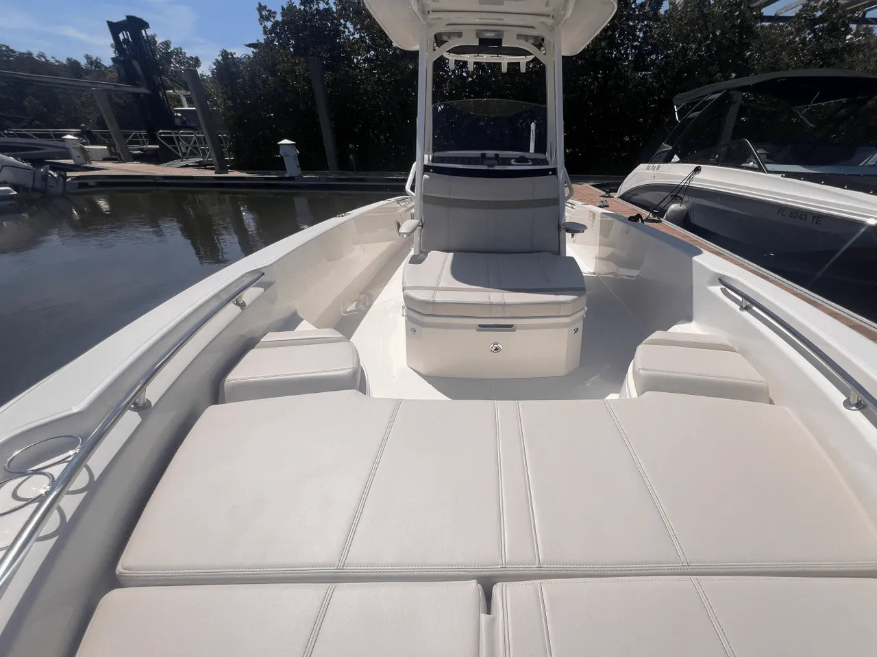2025 Boston Whaler 250 Dauntless 25.0 feet, Clearwater, Florida #29