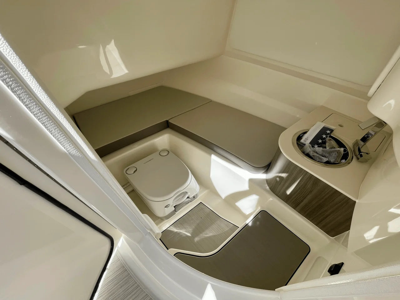 2026 Sea Ray SDX 250 Outboard 25.0 feet, Clearwater, Florida #13