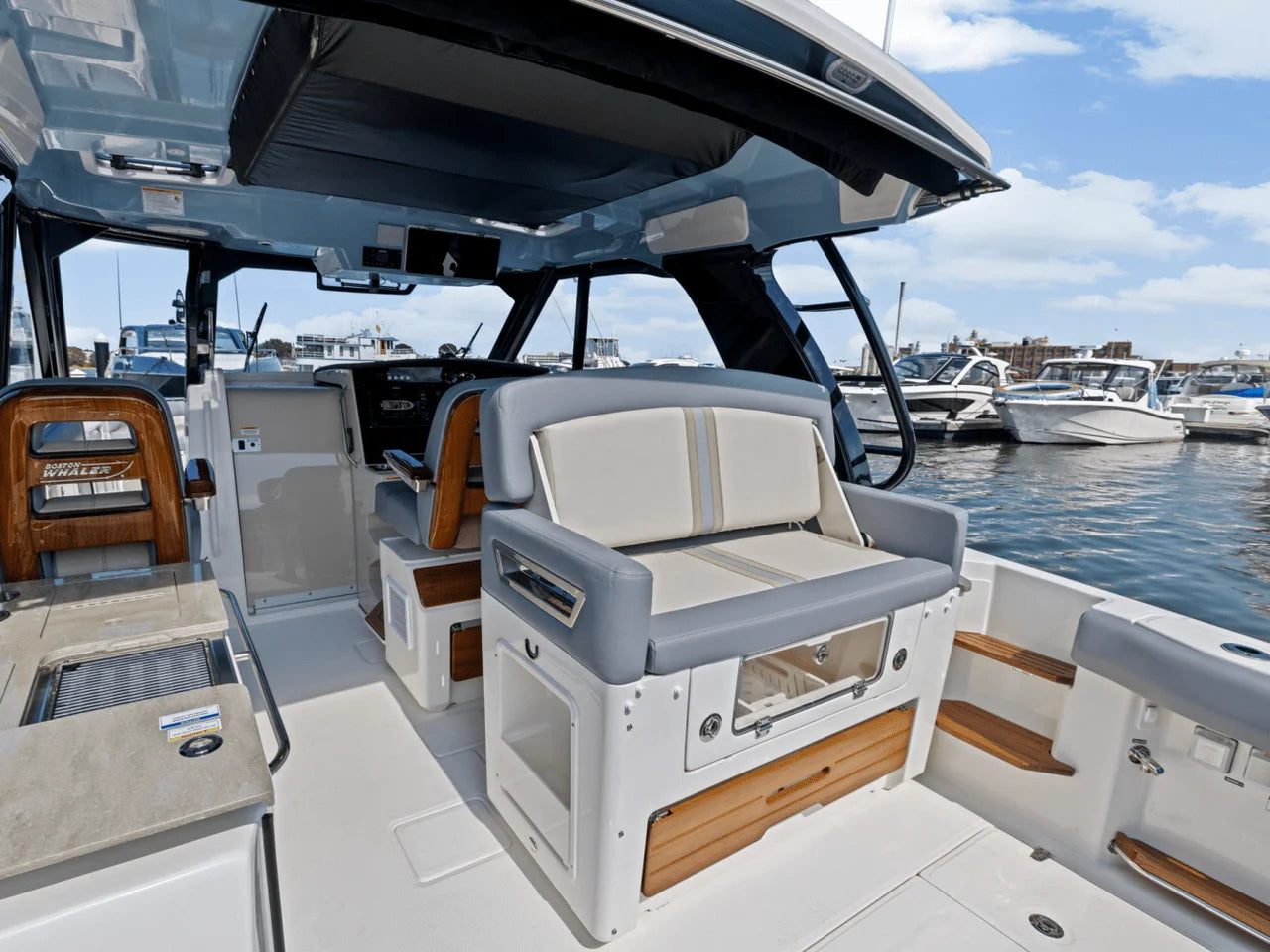 2025 Boston Whaler 380 Realm 38.0 feet, Clearwater, Florida #15