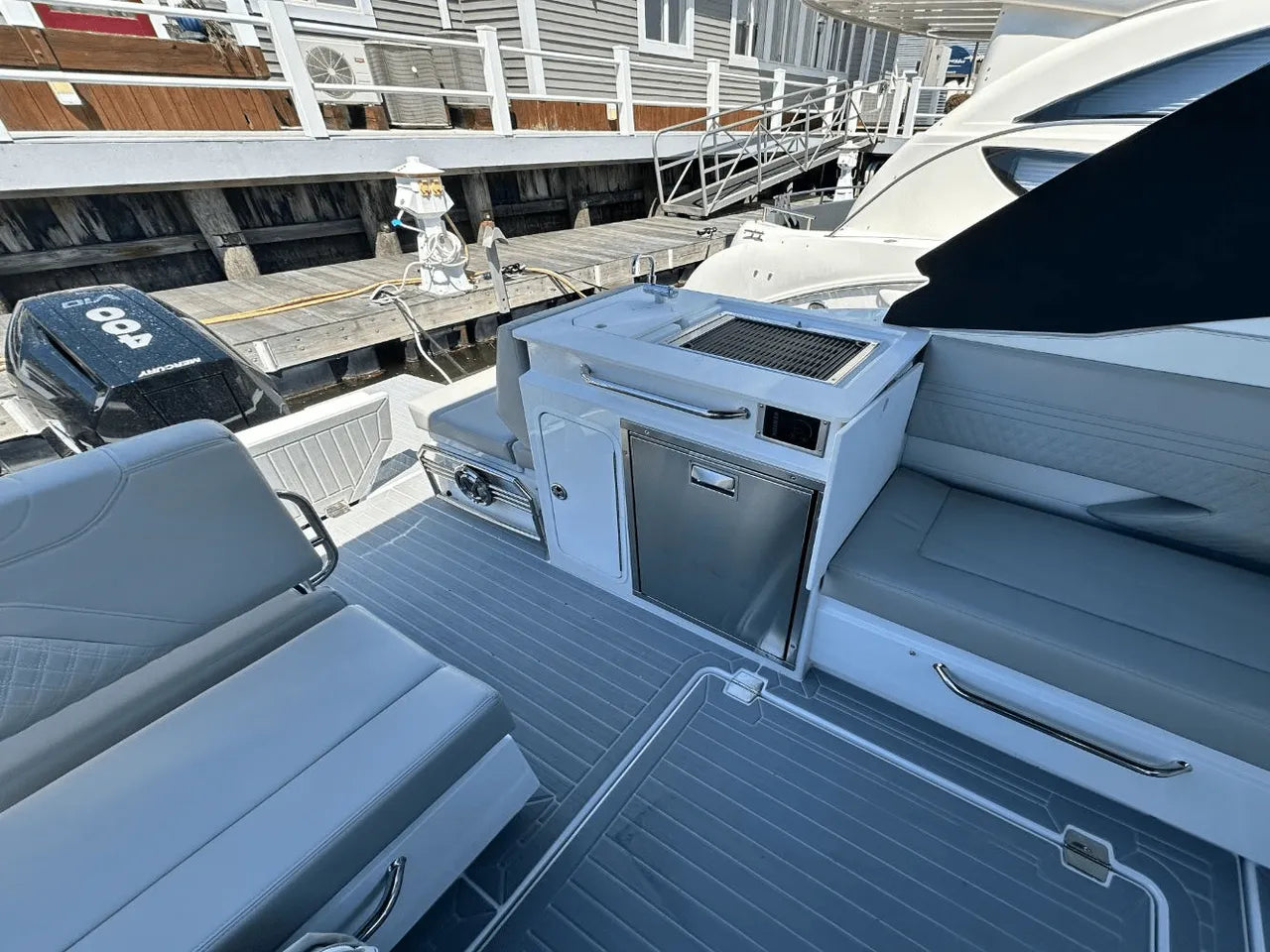 2025 Cruisers Yachts 34 GLS Outboard 34.0 feet, Clearwater, Florida #22