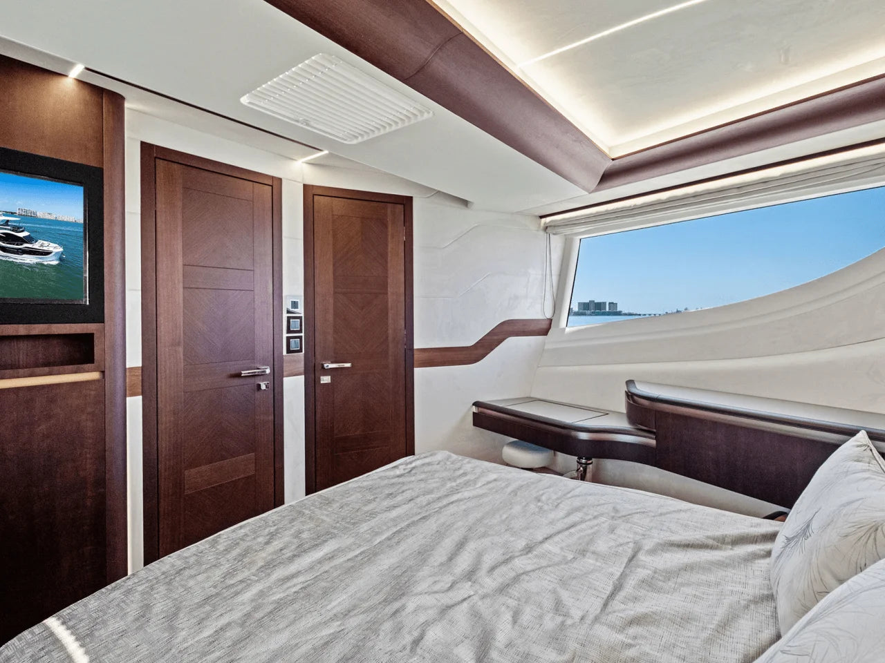 2025 Galeon 560 FLY 56.0 feet, Clearwater, Florida #63