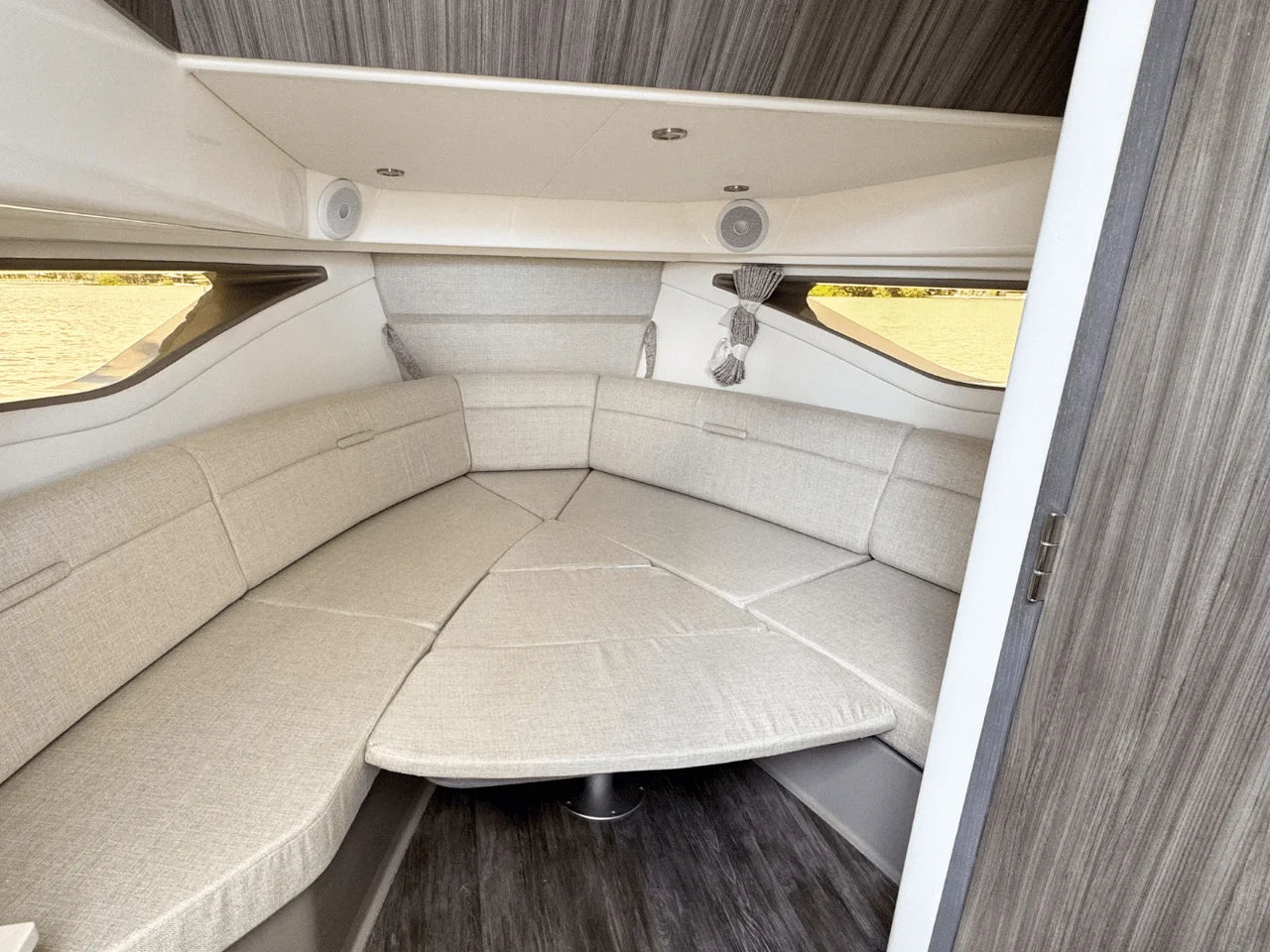 2026 Sea Ray Sundancer 320 Outboard 32.0 feet, Clearwater, Florida #26