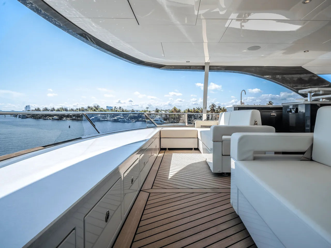 2025 Ocean Alexander 35R 117.0 feet, Clearwater, Florida #57