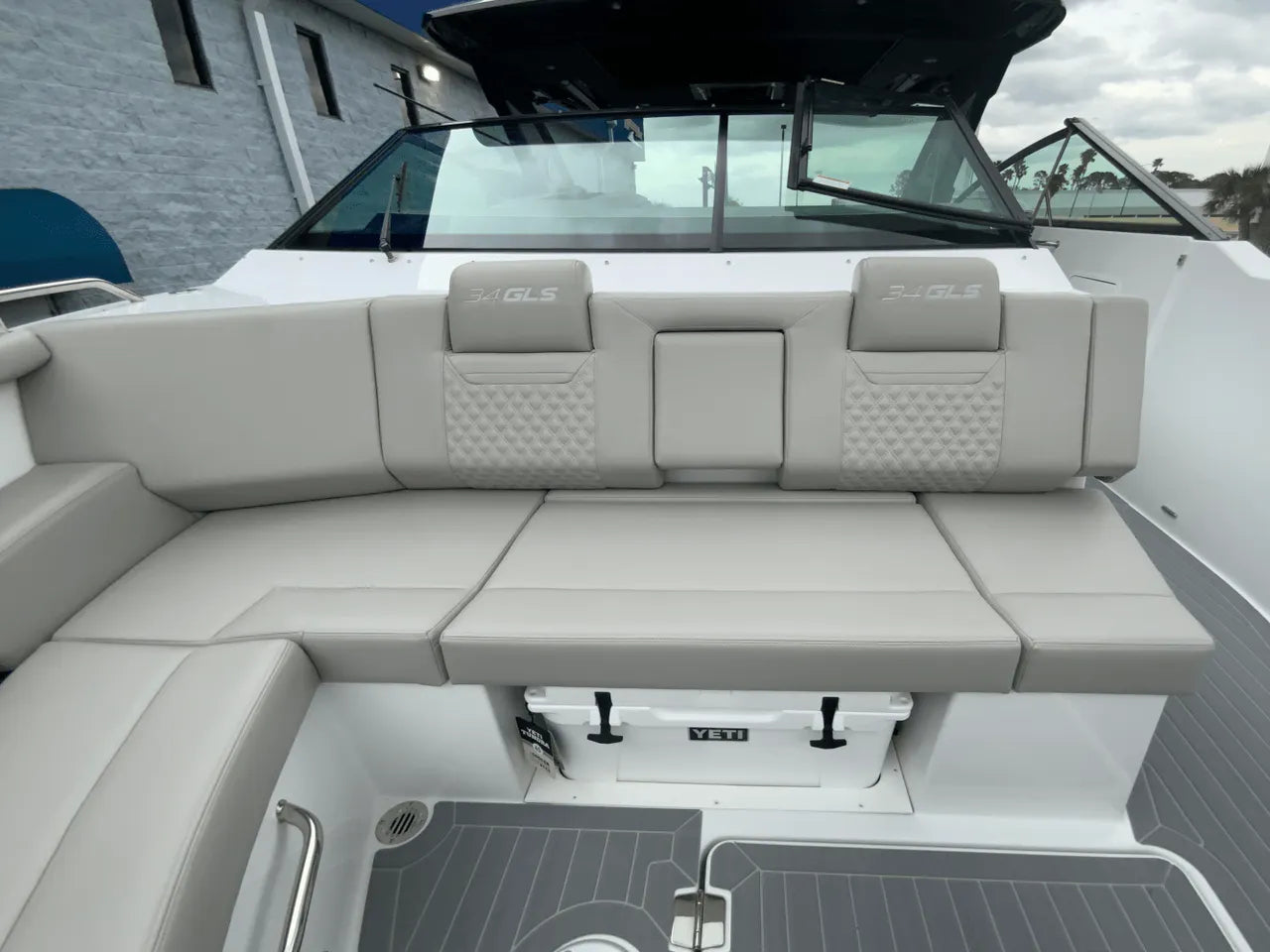 2024 Cruisers Yachts 34 GLS Outboard 34.0 feet, Clearwater, Florida #29