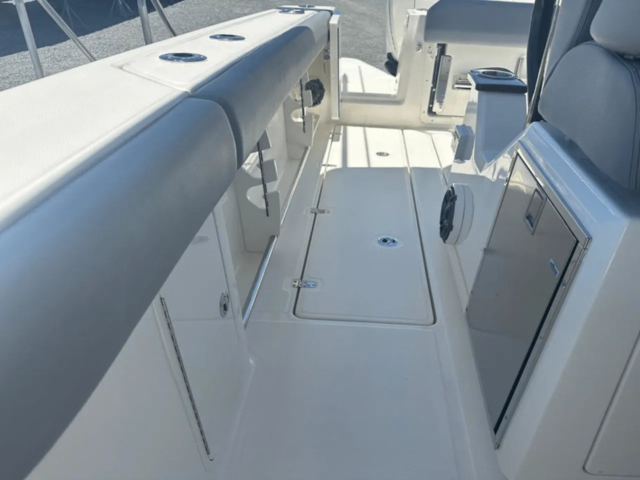 2025 Boston Whaler 360 Outrage 36.0 feet, Clearwater, Florida #24