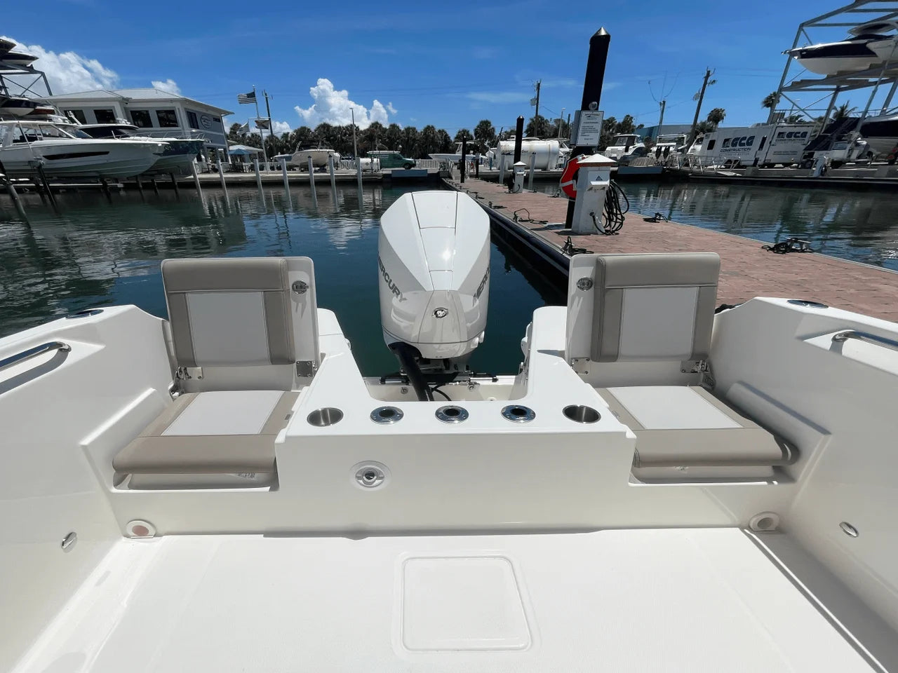 2025 Boston Whaler 210 Vantage 21.0 feet, Clearwater, Florida #15