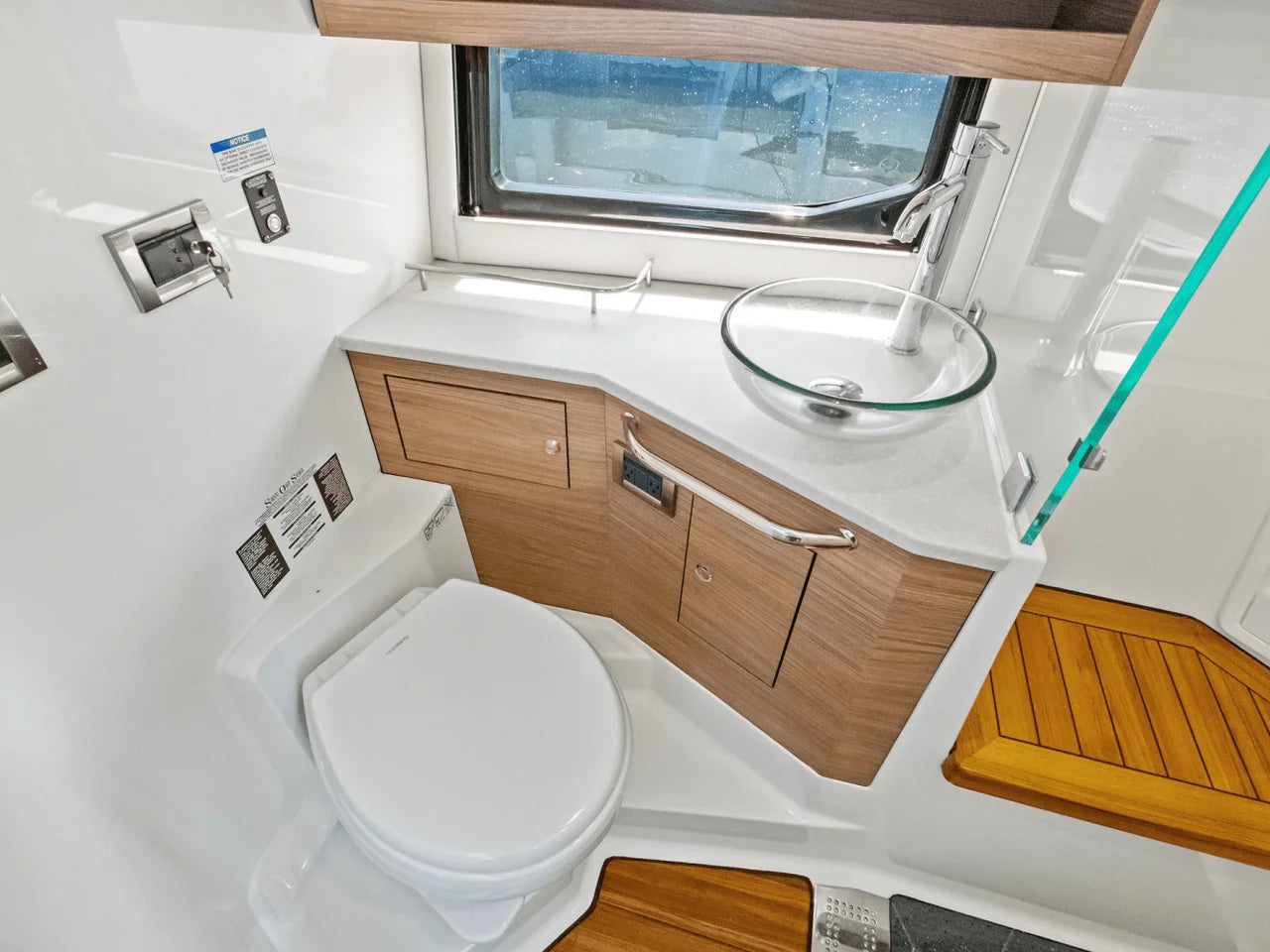 2025 Boston Whaler 365 Conquest 36.0 feet, Clearwater, Florida #29