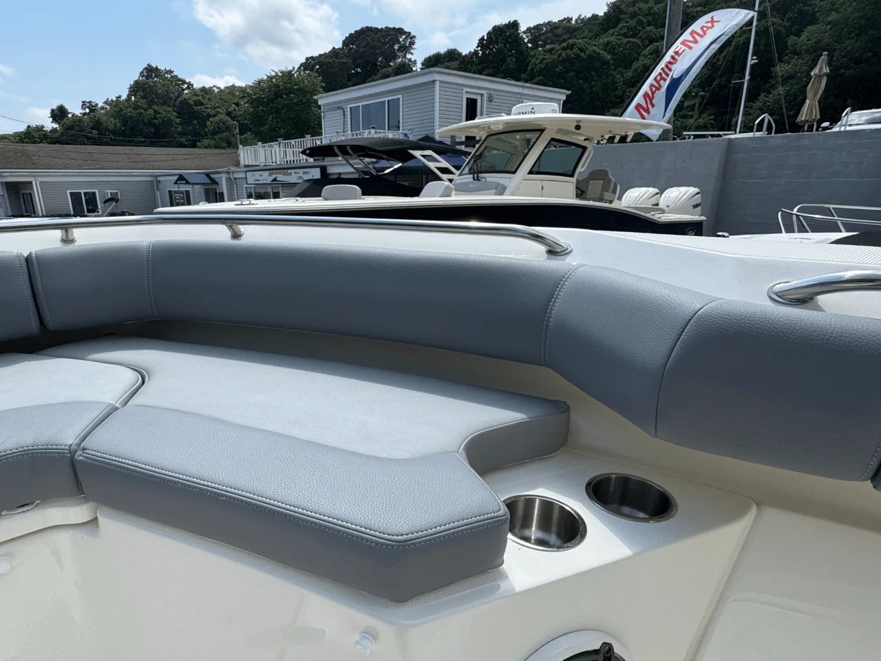 2026 Boston Whaler 250 Outrage 25.0 feet, Clearwater, Florida #25