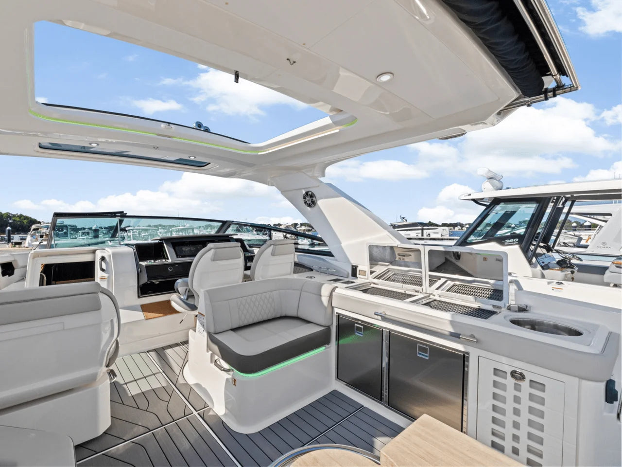 2025 Sea Ray SLX 400 Outboard 40.0 feet, Clearwater, Florida #23