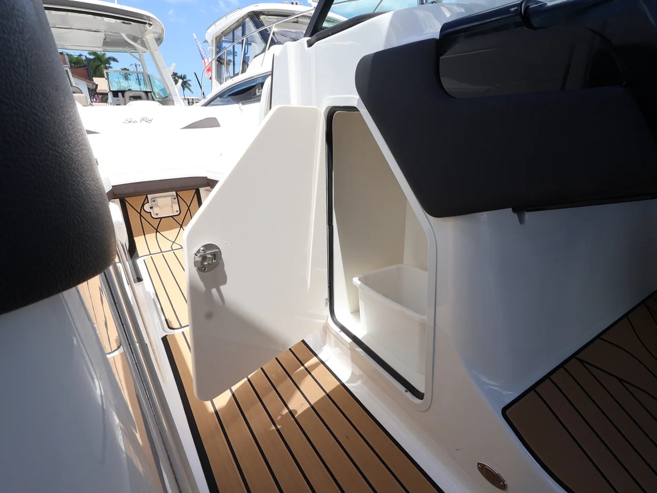 2027 Sea Ray SLX 260 Outboard 26.0 feet, Clearwater, Florida #26