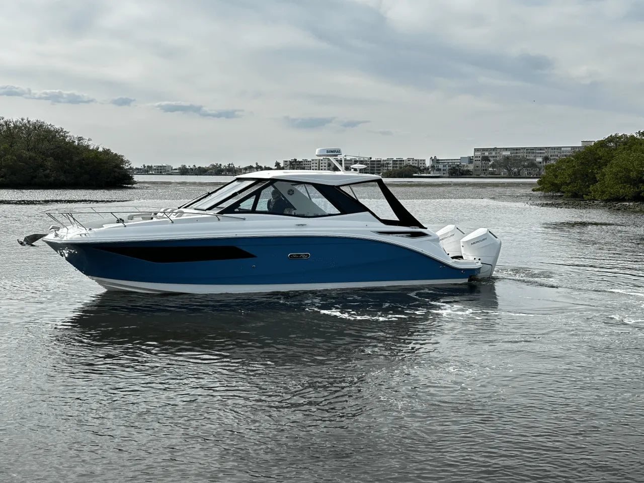 2025 Sea Ray Sundancer 320 Outboard 32.0 feet, Clearwater, Florida #3