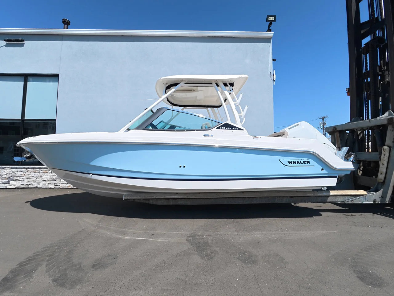 2026 Boston Whaler 240 Vantage 24.0 feet, Clearwater, Florida #2