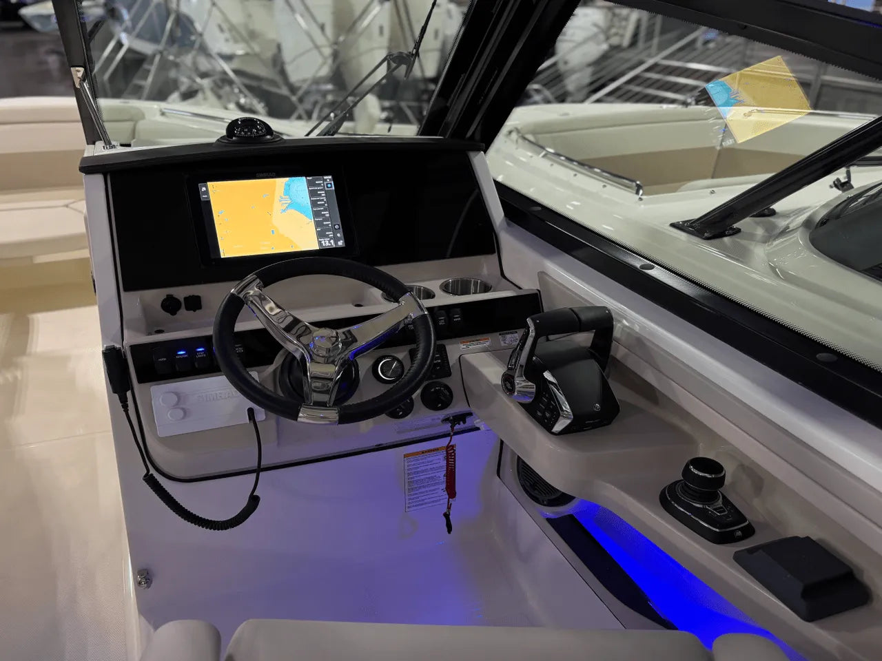 2025 Boston Whaler 280 Vantage 28.0 feet, Clearwater, Florida #15