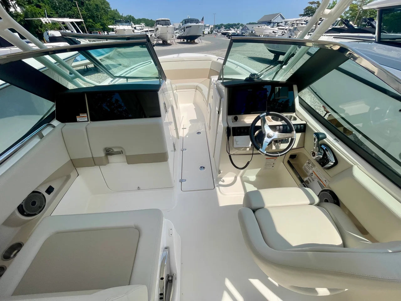 2026 Boston Whaler 240 Vantage 24.0 feet, Clearwater, Florida #14