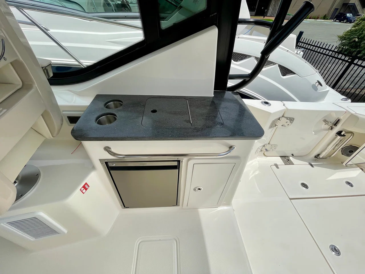 2026 Boston Whaler 325 Conquest 32.0 feet, Clearwater, Florida #9