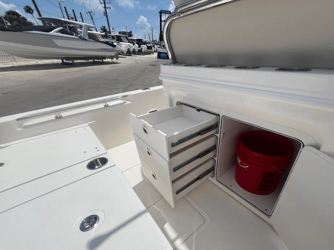 2025 Boston Whaler 250 Dauntless 25.0 feet, Clearwater, Florida #22