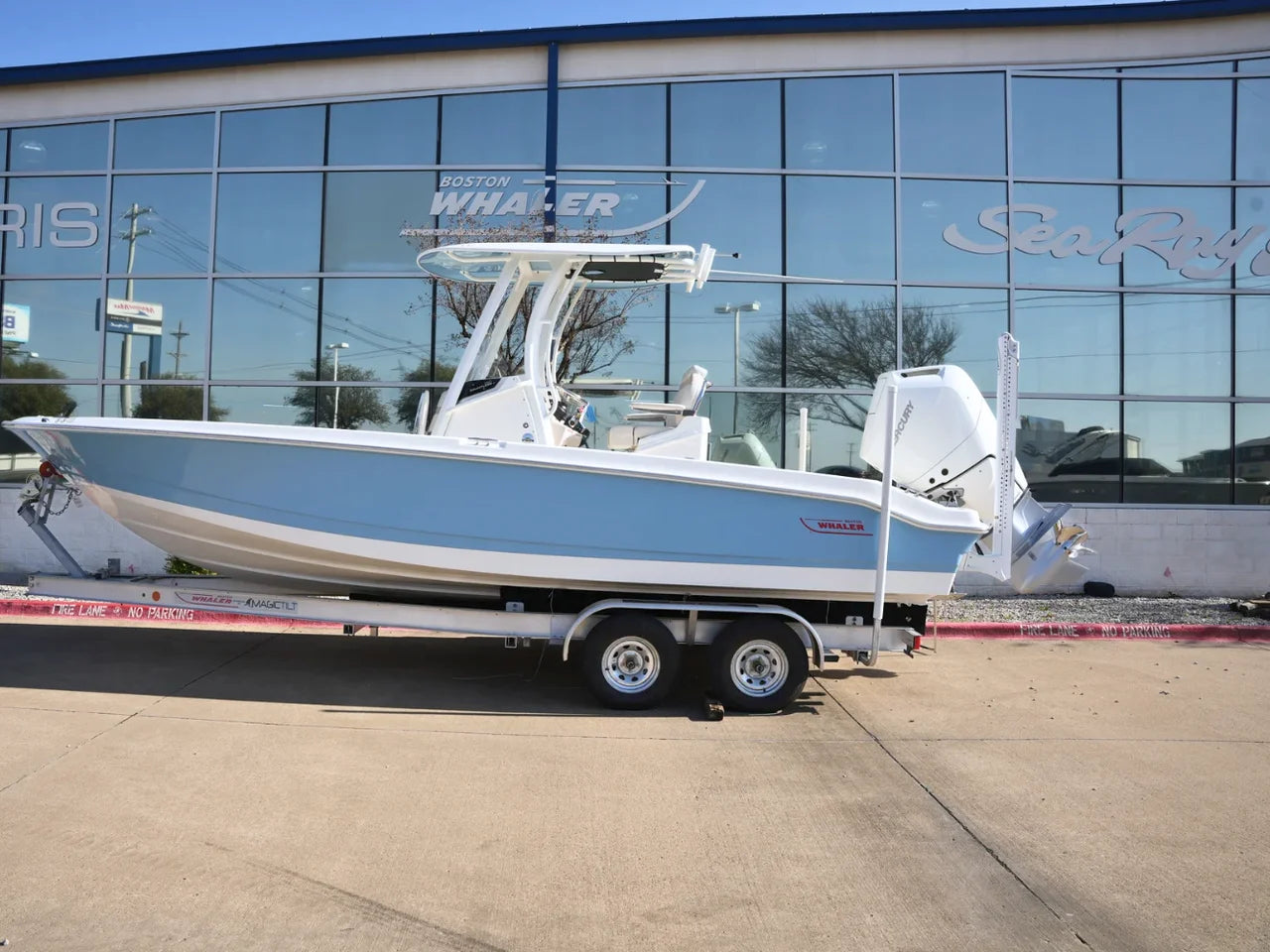 2026 Boston Whaler 250 Dauntless 25.0 feet, Clearwater, Florida #1